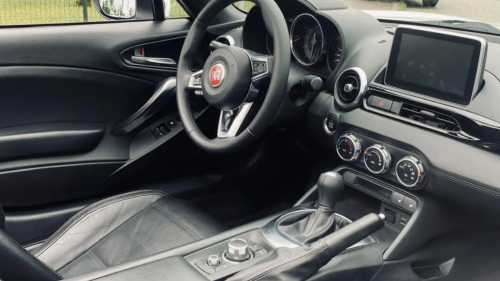 Fiat 124 Spider utcai élményvezetés 2