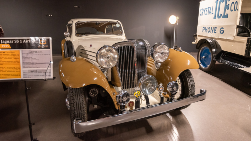 Családi időutazás a 365 Oldtimer Múzeumban hétvégén, Budapesten 8