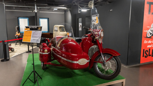 Családi időutazás a 365 Oldtimer Múzeumban hétvégén, Budapesten 11
