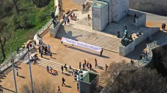 Repülőgéppel városnézés és lánykérés ponyvával