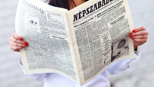 Szép fadobozban 12 oldalas születésnapi újság akár 1 munkanap alatt 2