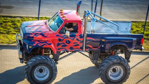 Brutál Ford BigFoot vezetés Gyálon 1