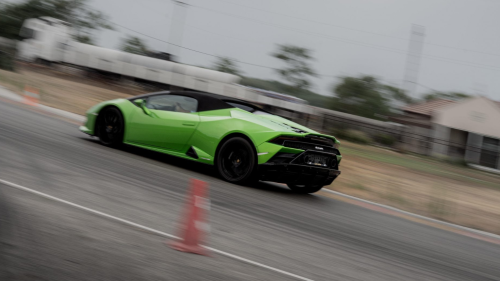 Lamborghini Huracan élményvezetés Ausztriában Párndorf mellett 2