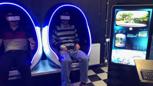 Fedezd fel a Virtuális világot Anyuval! – VR-kabin Csepelen 2