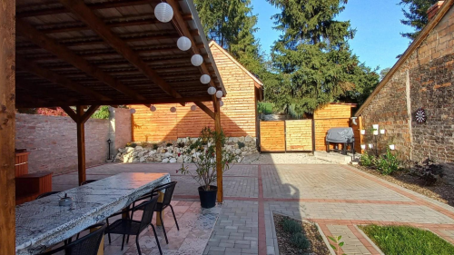 2 éjszakás Wellness kettesben a bakonyi Loft apartmanban 2