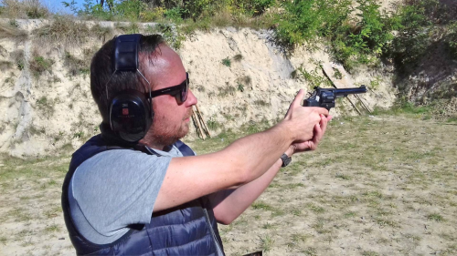 BASIC Pisztolyos élménylövészet Győr mellett a Ballistic lőtéren 8