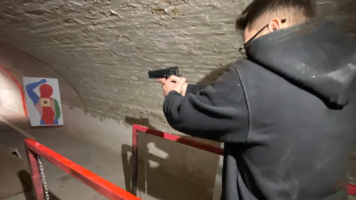 Gyerekeknek szituációs gyakorlás profi airsoft fegyverekkel 7
