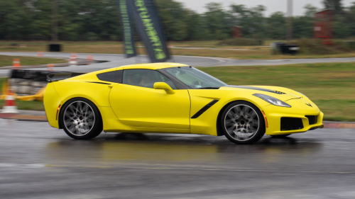 550 LE​ Chevrolet Corvette C7 vezetés a Kakucs Ringen 2