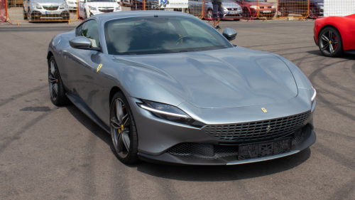 Vezess Ferrari Roma szuperautót a Kakucs Ringen 1