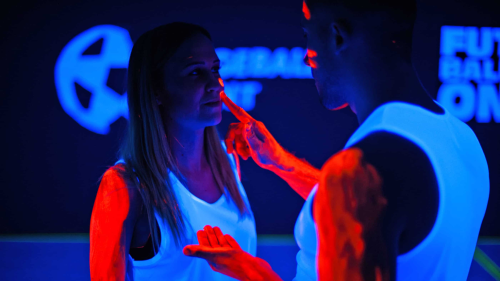 Dobd be magad! – Neon Dodgeball, azaz UV Kidobós élmény Budapesten 2