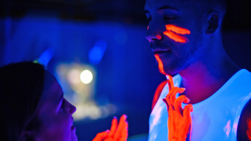 Dobd be magad! – Neon Dodgeball, azaz UV Kidobós élmény Budapesten 3
