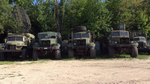 GAZ 66 katonai szállító teherautó vezetés terepen akár 10 utassal 3