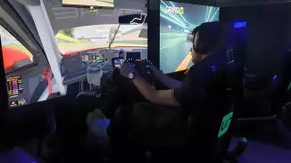 Speed Maraton verseny! - A világon egyedülálló 6 tengelyes mozgó szimulátoron