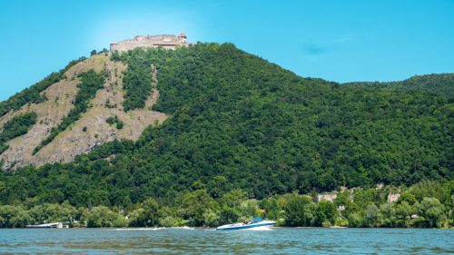 Száguldás a Dunán! – 120 perces Esztergom vagy Szentendre hajókirándulás 12