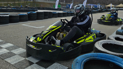Mini GP gokart versenycsomag dobogós díjkiosztóval és éremmel 6