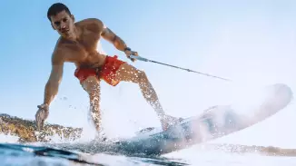 Balatoni hullámok újratöltve! – Jetsurf élmény Balatonkenesén