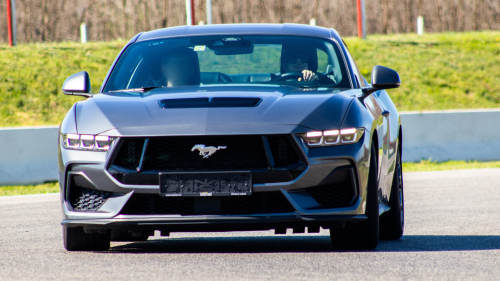 Mustang GT 2024 élményvezetés az M-Ringen – hétköznap/hétvégén 11