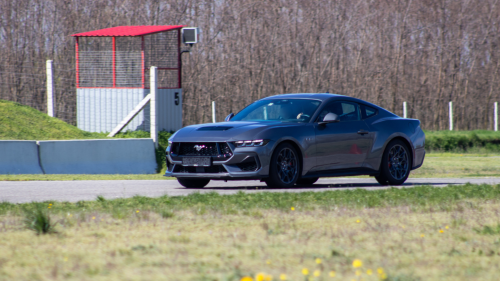 Mustang GT 2024 élményvezetés az M-Ringen – hétköznap/hétvégén 14