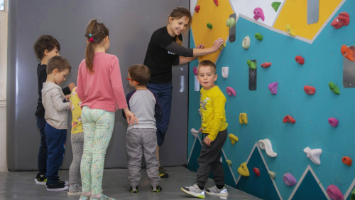 Mászás, kihívás, közös kaland! – Páros boulder falmászás Egerben 10