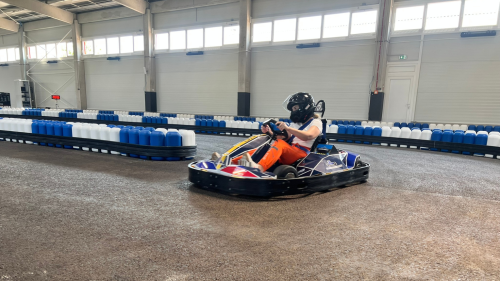 Gokart élmény Székesfehérváron – Ahol a tempó a Te kezedben van! 8