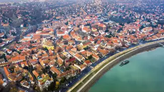 Helikopterrel Szentendre felett 1-4 fő részére