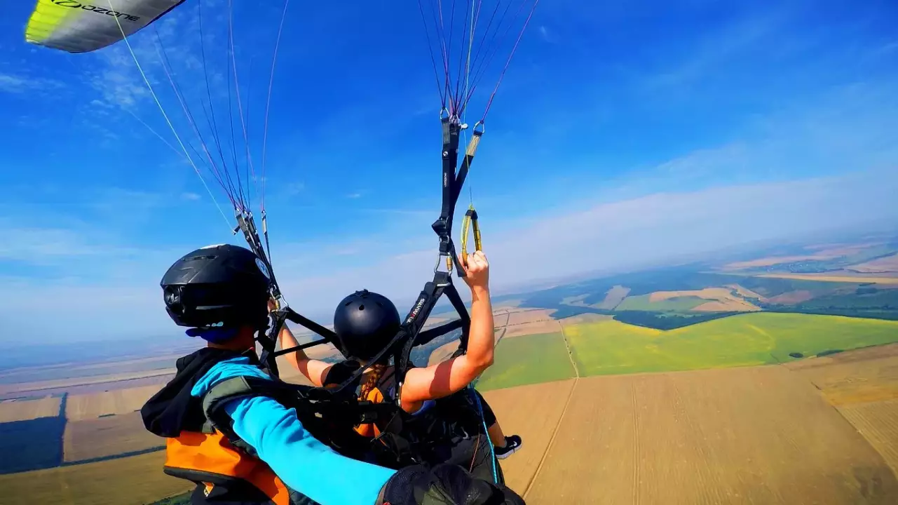 Tandem siklóernyőzés a Mátra mellett fő kép