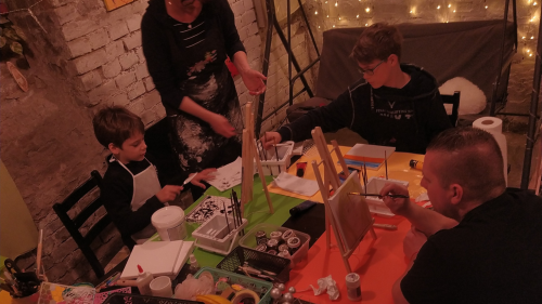 Absztrakt festő workshop gyerekeknek Budapesten - Névre szóló ajándékkal! 14