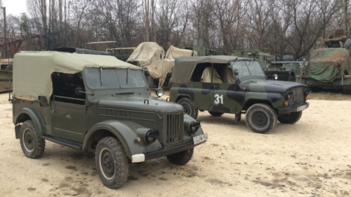 UAZ katonai terepjáróval off-road vezetés 3